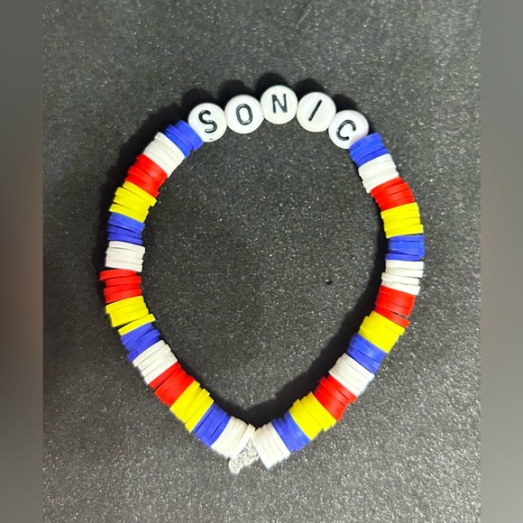 Sonic the Hedgehog Heishi Bracelet - Picture 5 of 6
